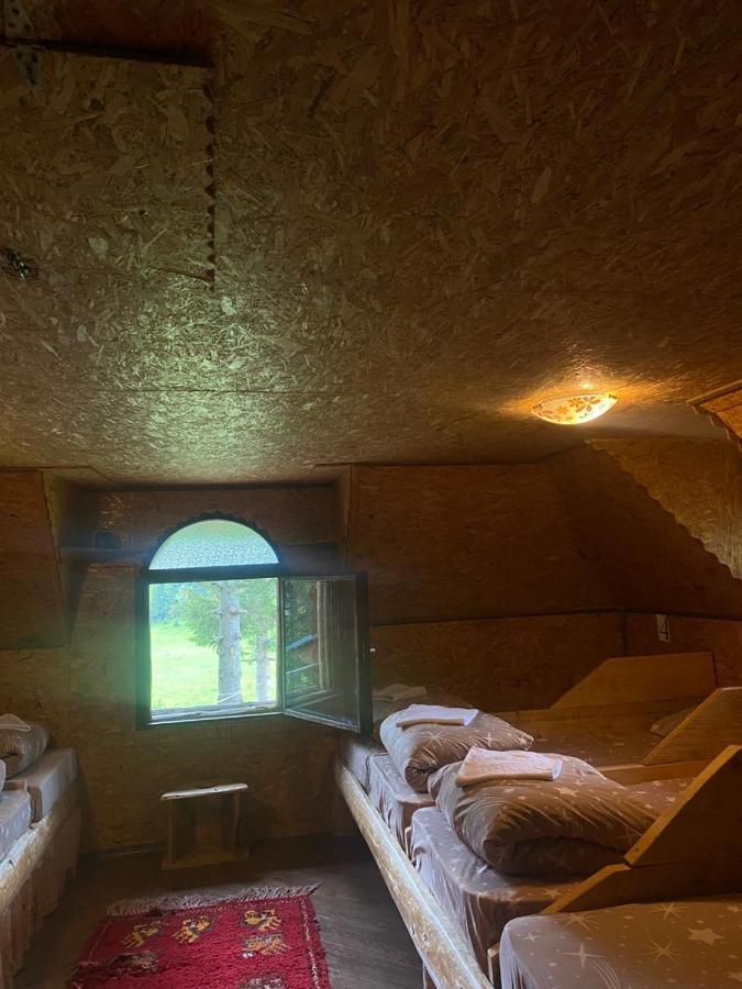 Pinetrees Lodge Плав Экстерьер фото